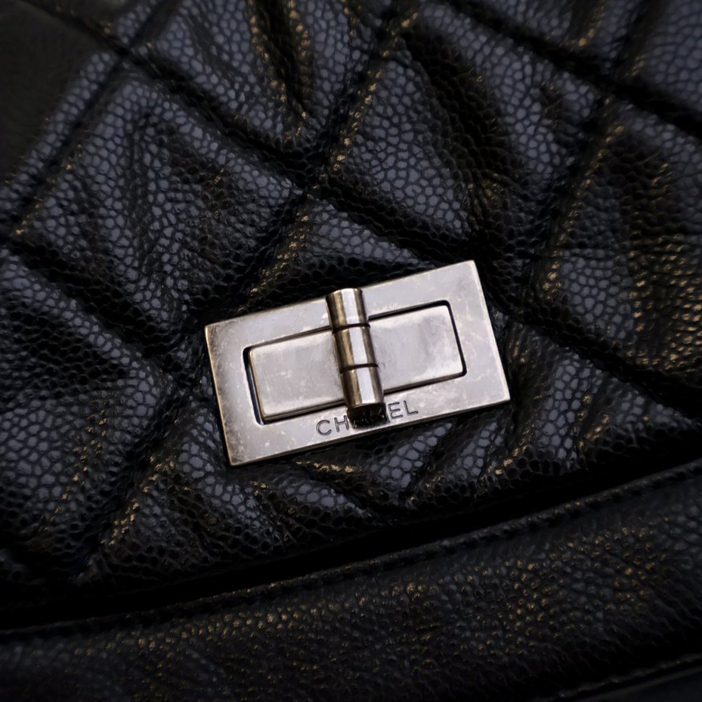 Pre-Loved Chanel Reissue Quilted Caviar Messenger Flap - Picture 8 of 12